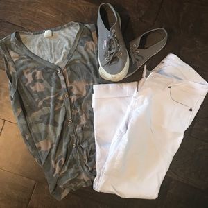 Kut from the Kloth Catherine boycut Capri